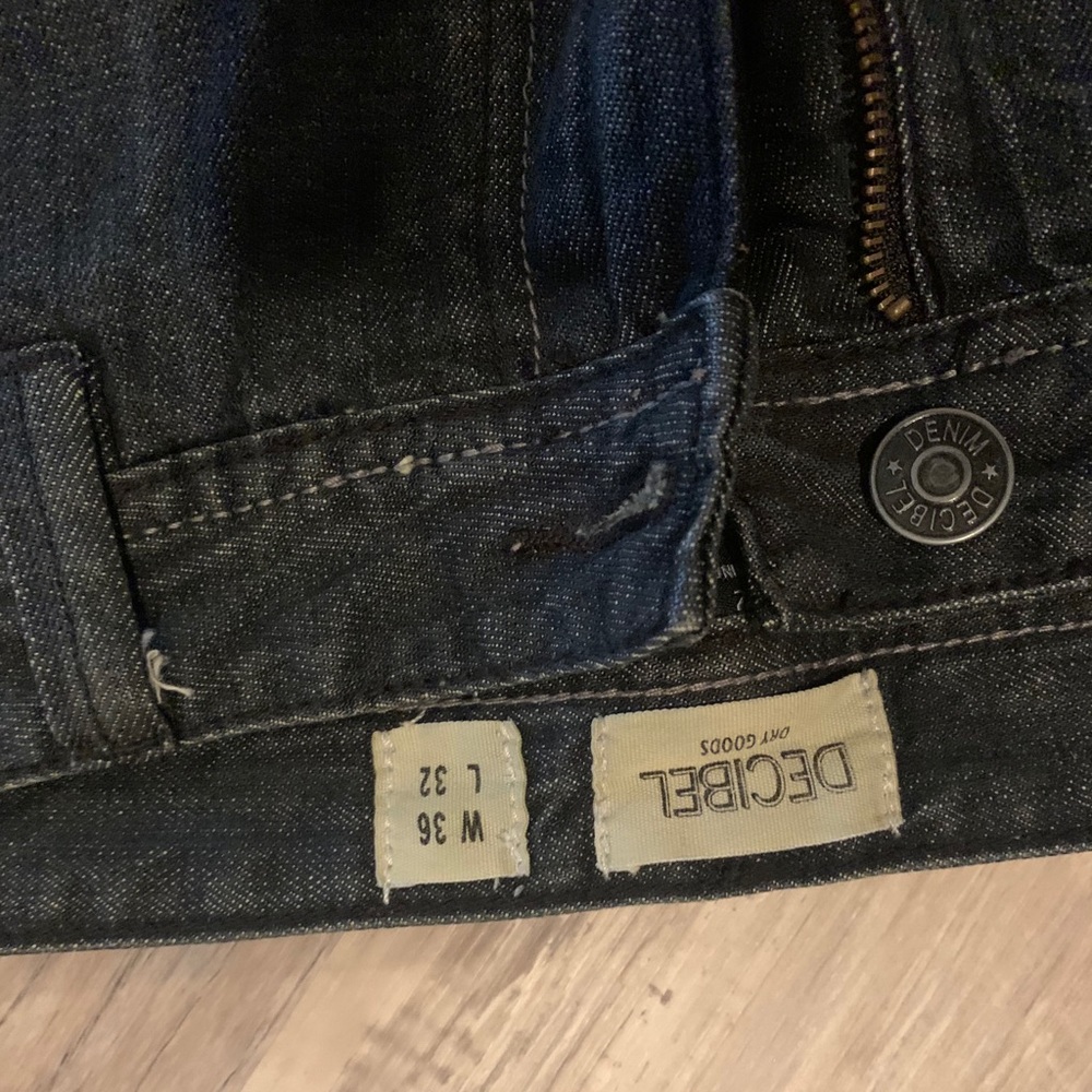 Decibel jeans